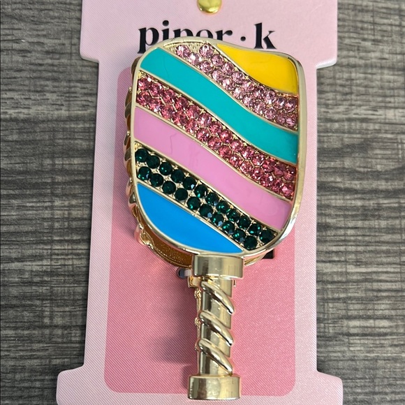 Piper K Striped Pickleball Paddle Hair Clip 🏓 - Picture 4 of 6